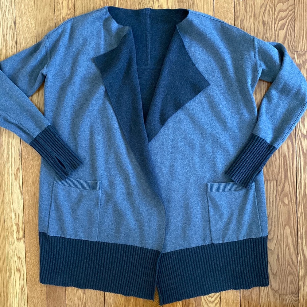 Lululemon Still Lotus Wrap